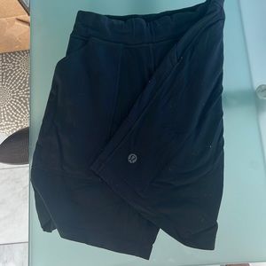 Men’s lululemon at ease shorts